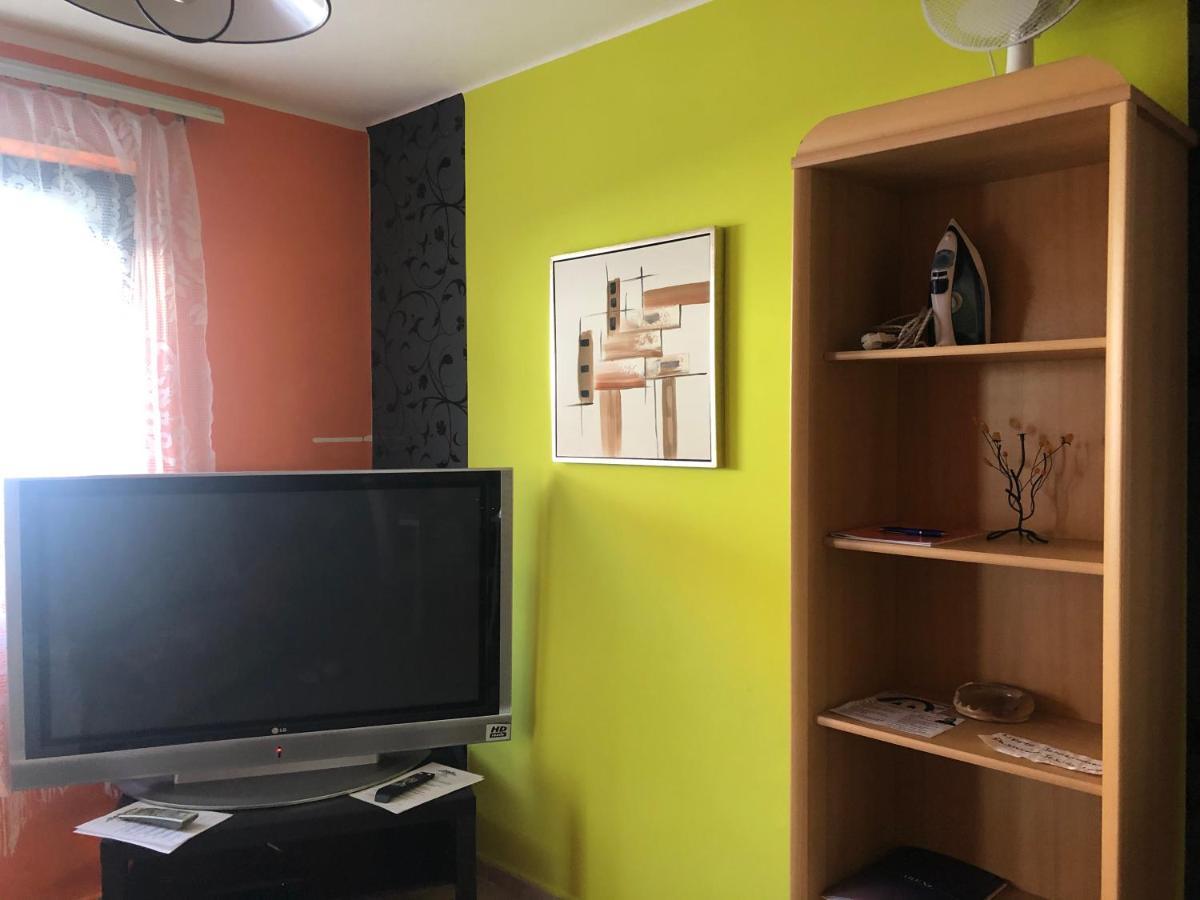 Jesolo Apartmanhaz Balatonkeresztur Exterior photo