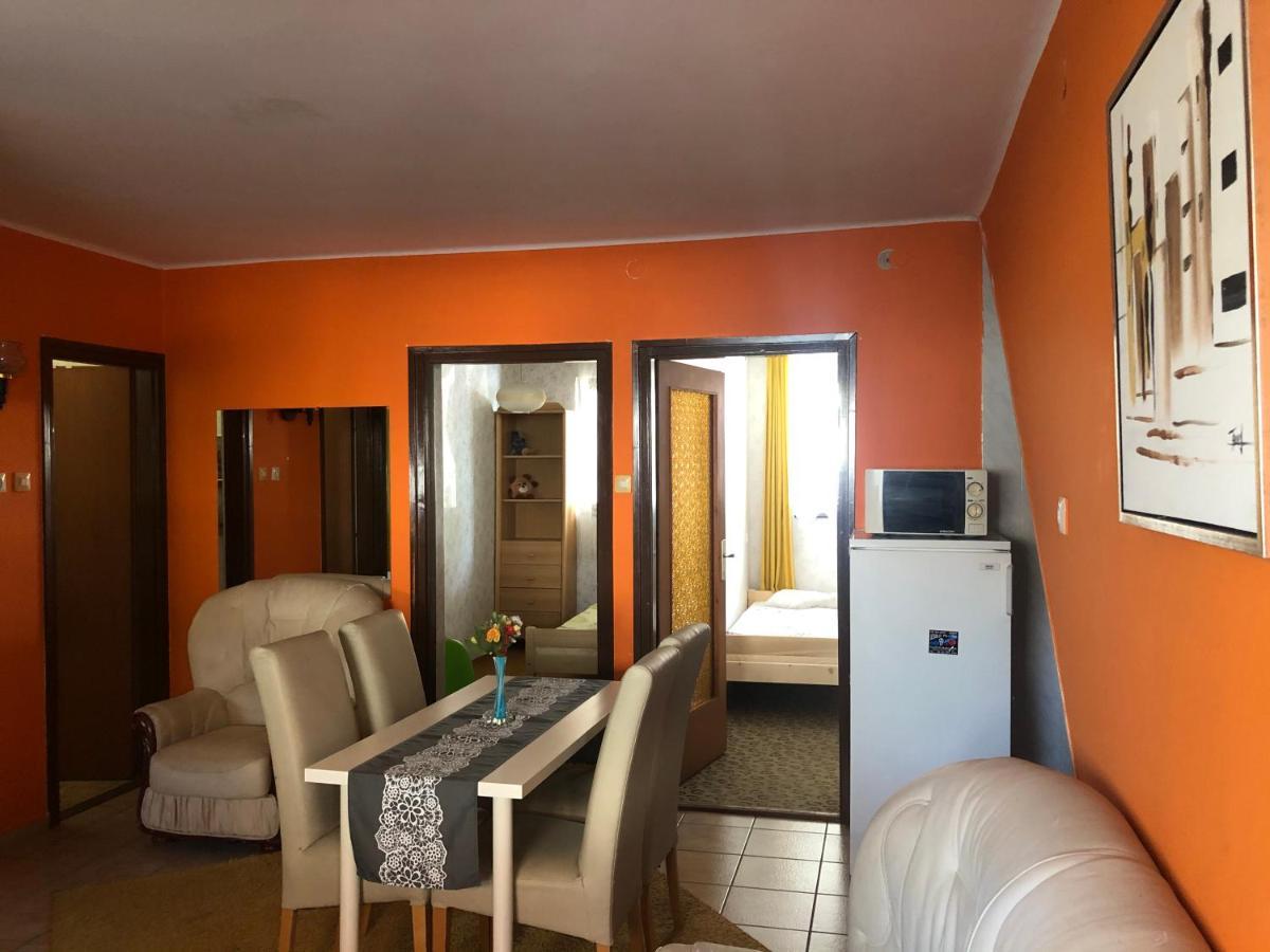 Jesolo Apartmanhaz Balatonkeresztur Exterior photo